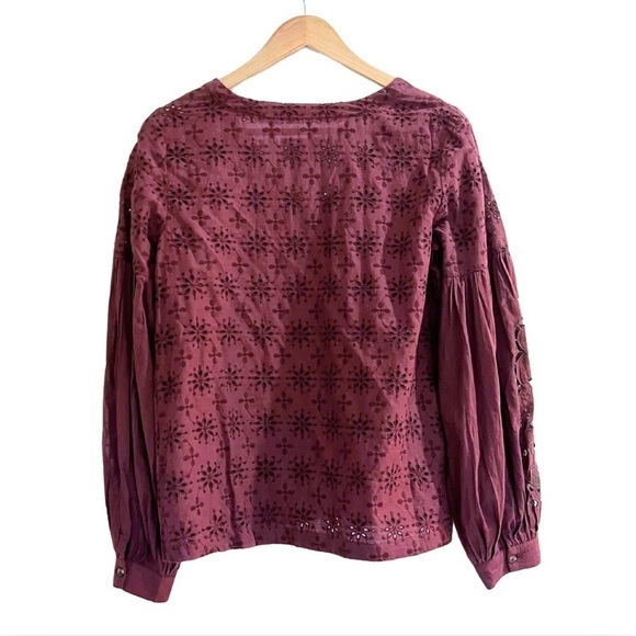 By Anthropologie Eyelet Bishop Sleeve Top. Small - Picture 2 of 3